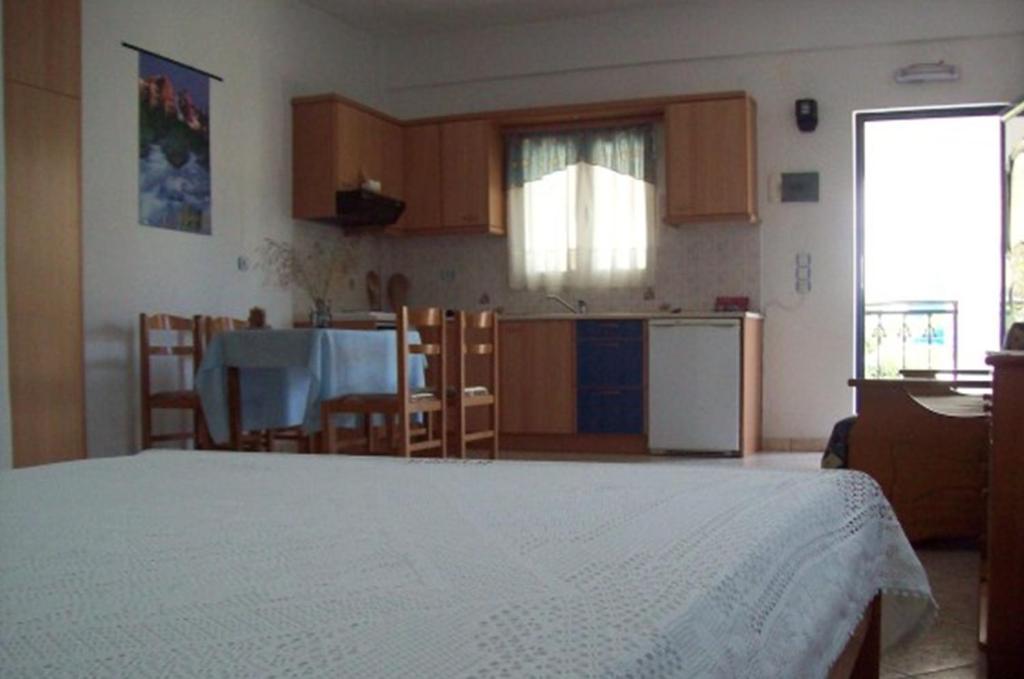 Georgia Studios Fourni Ikarias Bilik gambar